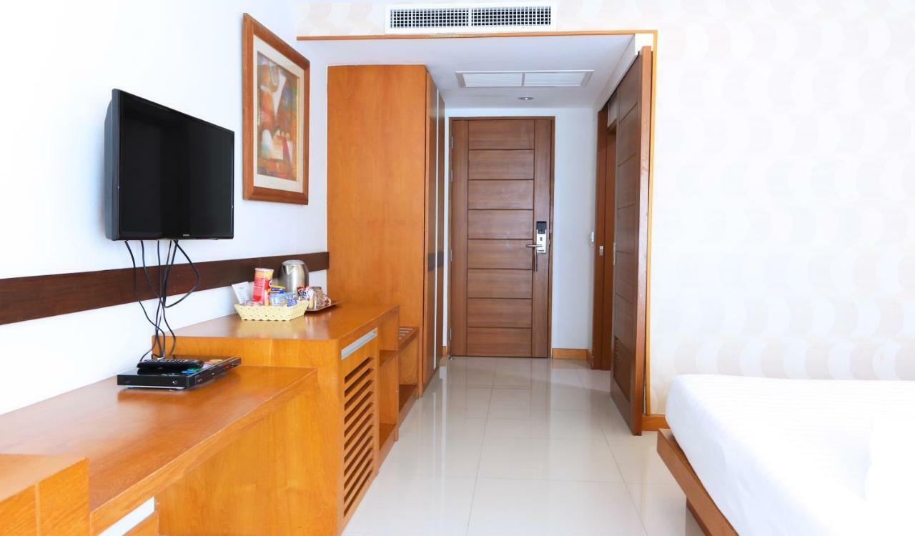 Alexander Hotel Patong Ngoại thất bức ảnh