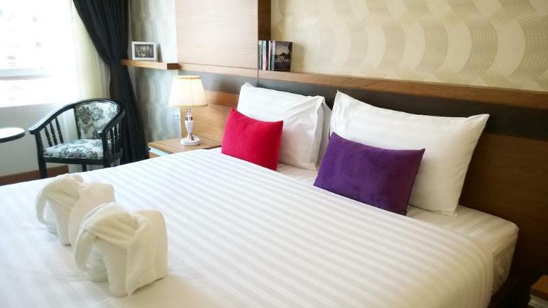 Alexander Hotel Patong Ngoại thất bức ảnh